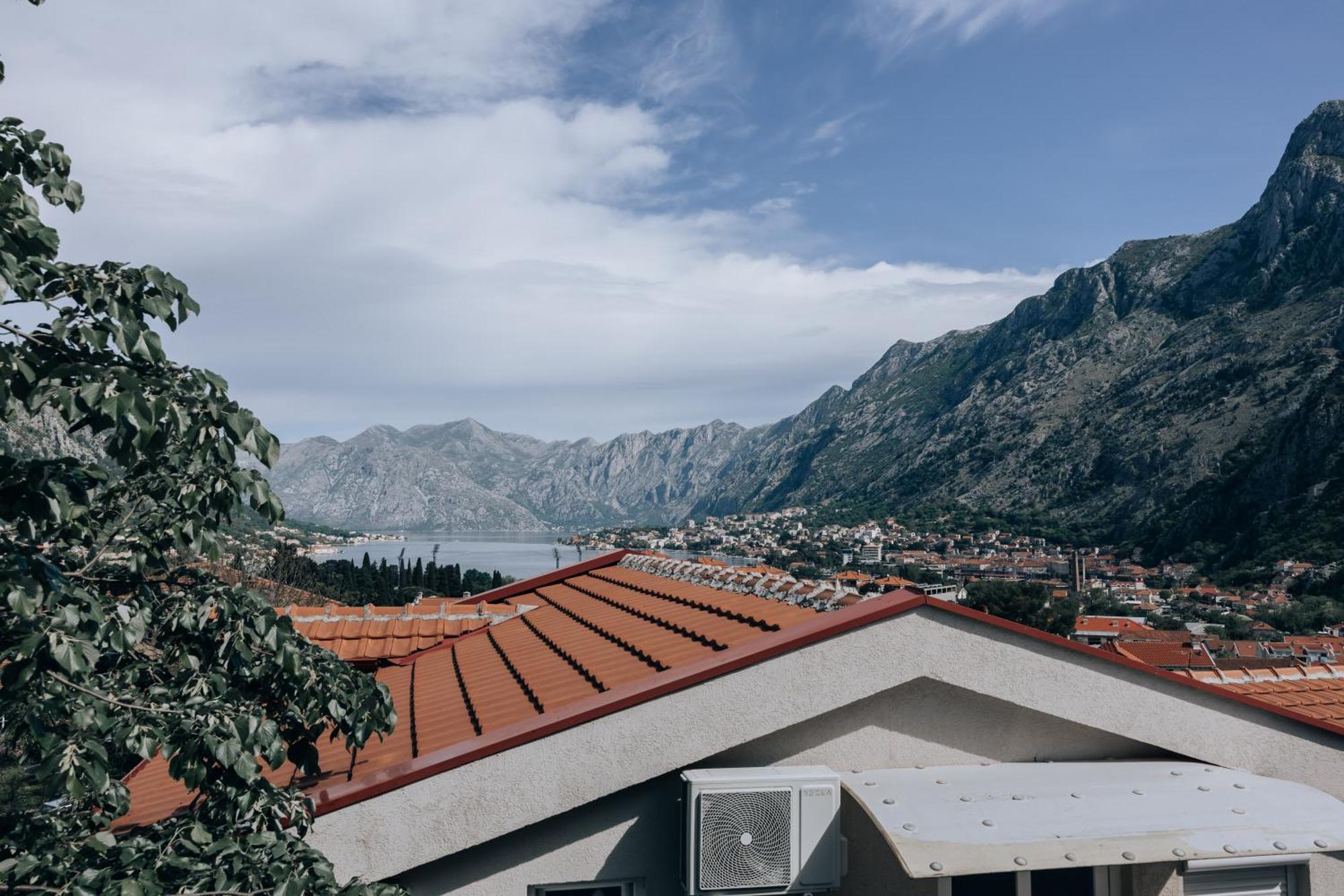 Paradise Bay Apartments Kotor Luaran gambar