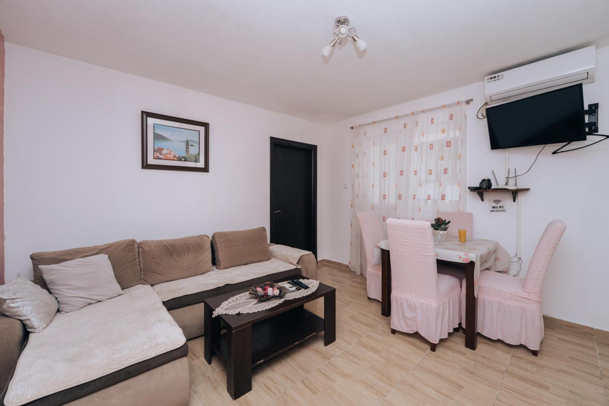 Paradise Bay Apartments Kotor Luaran gambar