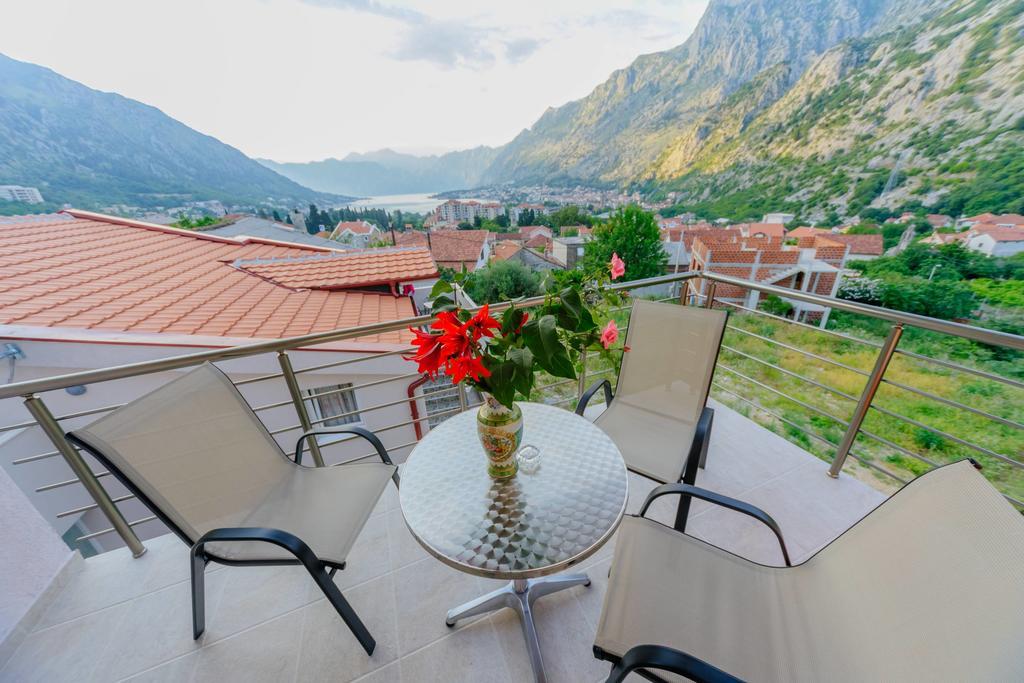 Paradise Bay Apartments Kotor Luaran gambar