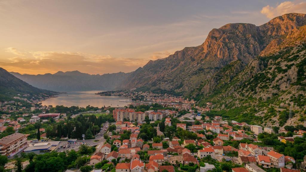 Paradise Bay Apartments Kotor Luaran gambar