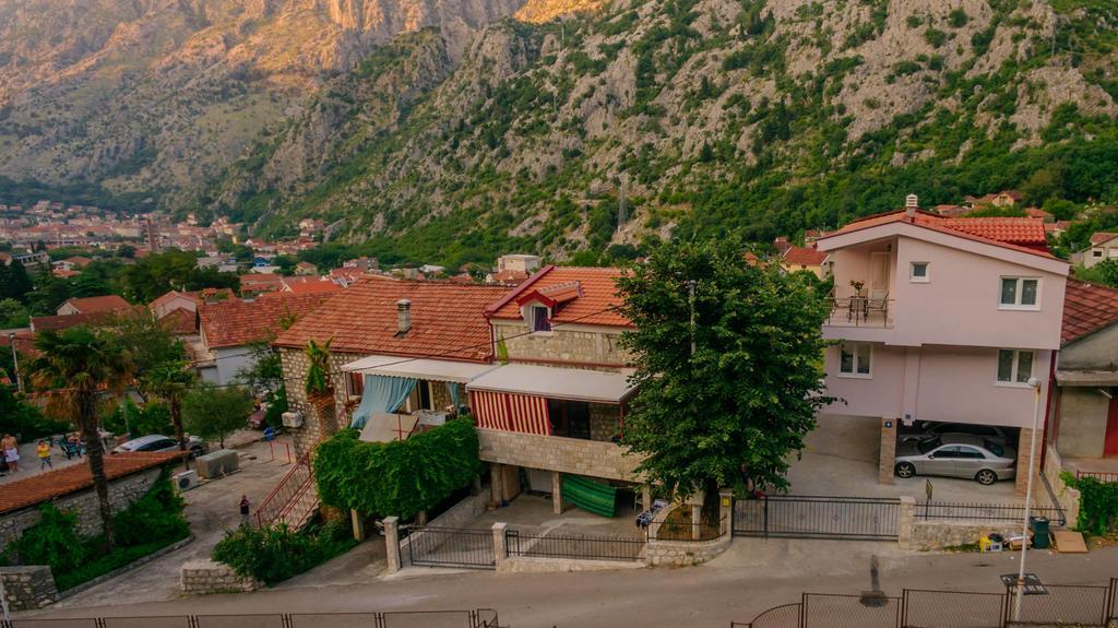 Paradise Bay Apartments Kotor Luaran gambar